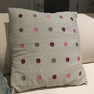 🌸3/$20 Grey polkadot linen cushion cover